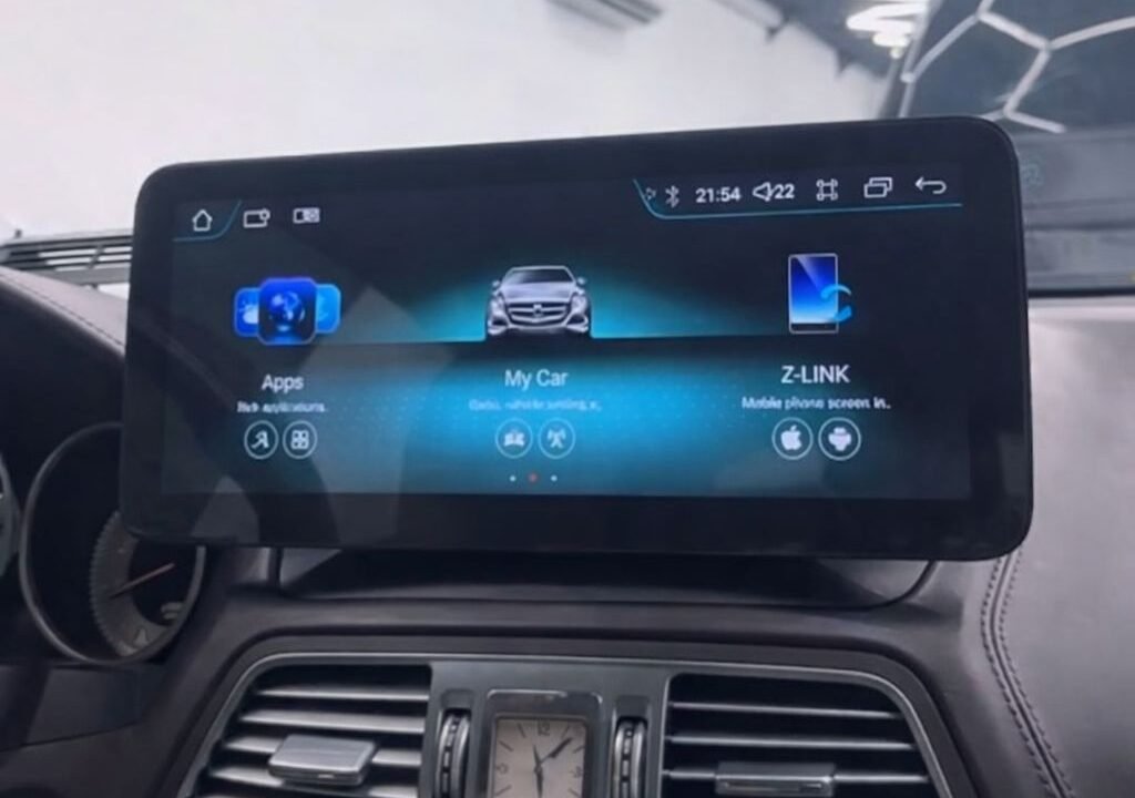 Mercedes Benz E Android Screen