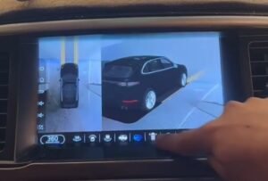 Nissan Pathfinder screen